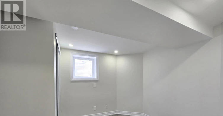 BSMT-45 Ball Crescent, Whitby, ON, L1P 1W6 - 7