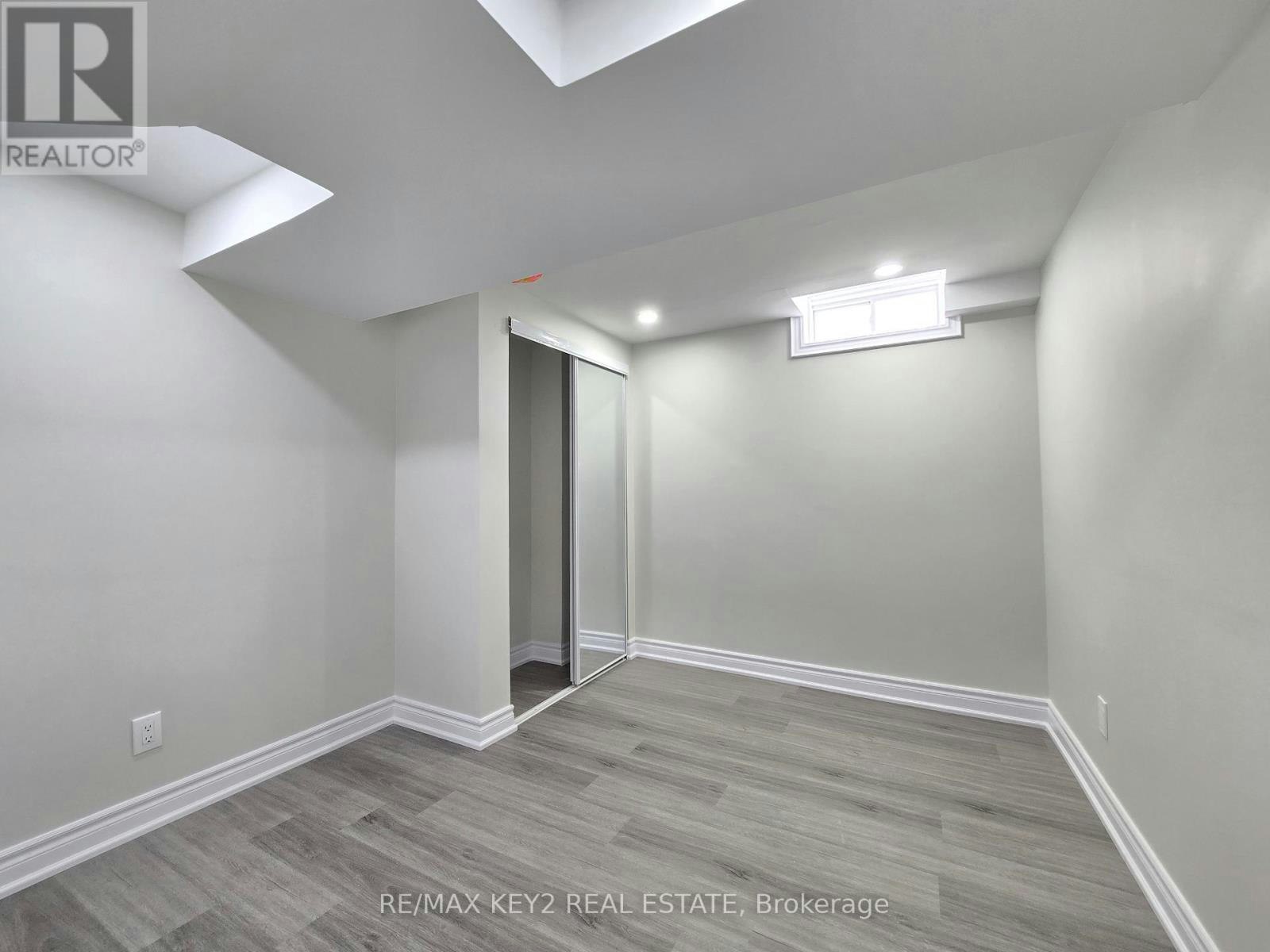 BSMT-45 Ball Crescent, Whitby, ON, L1P 1W6 - 8
