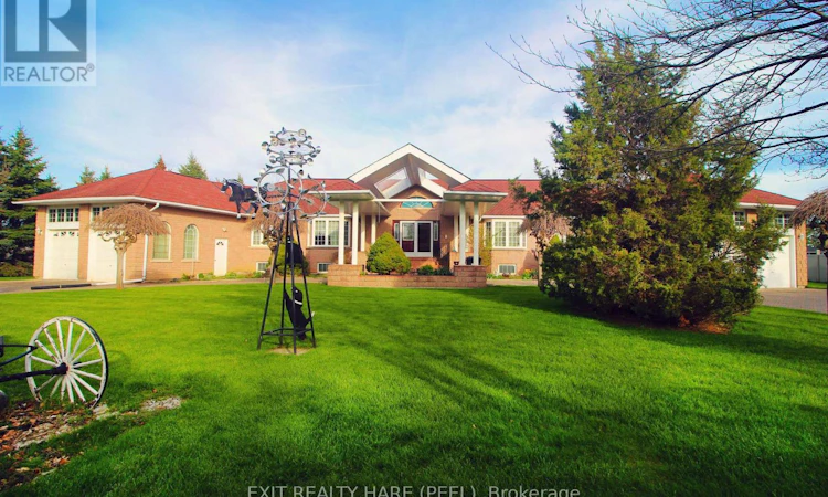 5 Glenbrook Boulevard