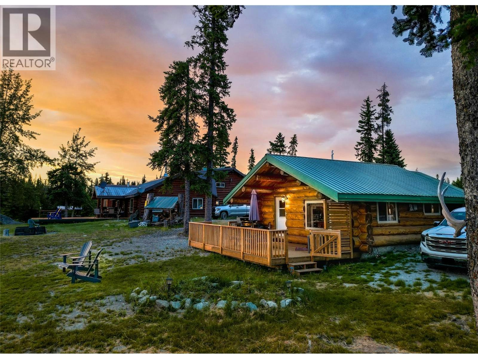 Cabin-10 Hatheume Lake Lodge, Peachland, BC, V1V 1V1