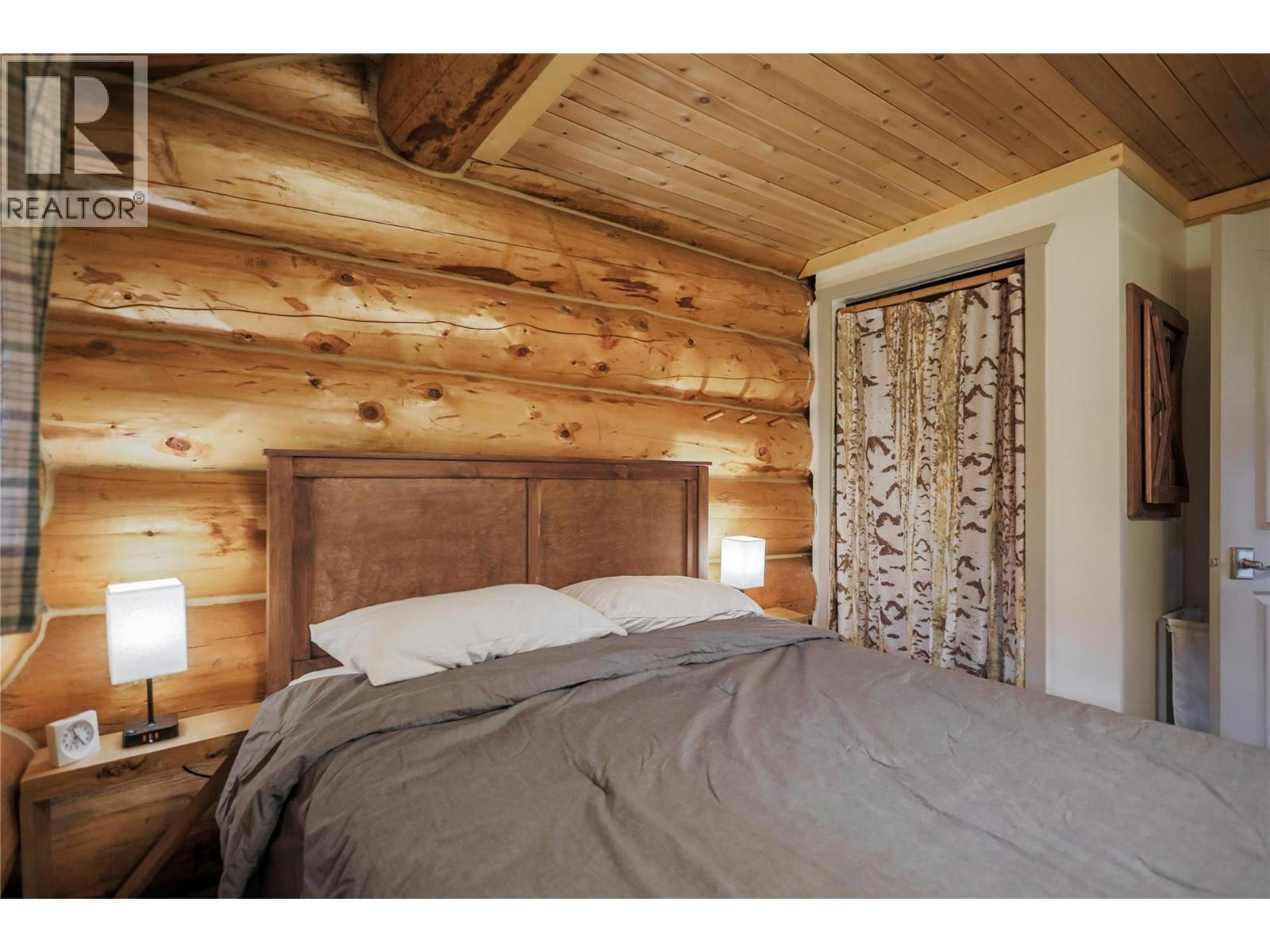 Cabin-10 Hatheume Lake Lodge, Peachland, BC, V1V 1V1 - 24