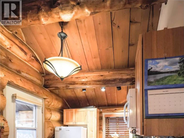 Cabin-10 Hatheume Lake Lodge, Peachland, BC, V1V 1V1 - 6