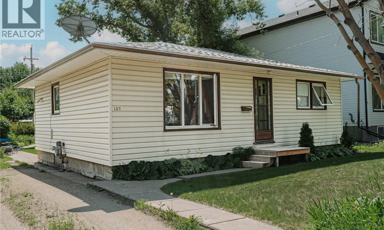 127 107th Street W