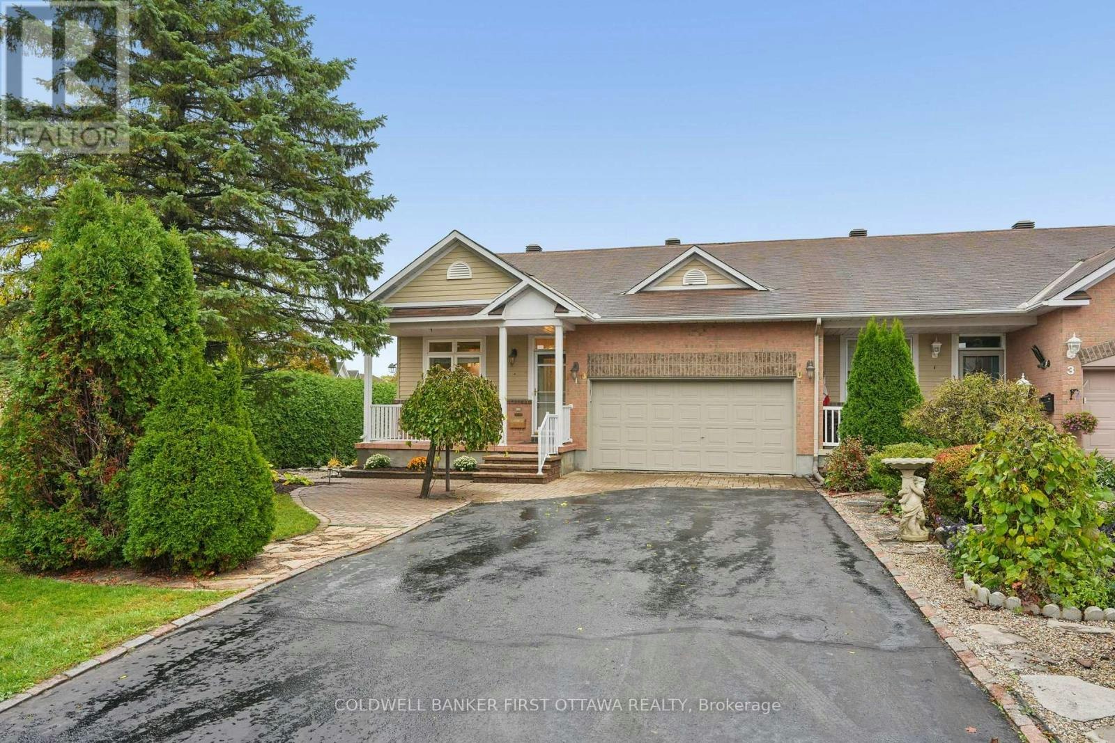 1 Sable Run Drive, Ottawa, ON, K2S 1W2