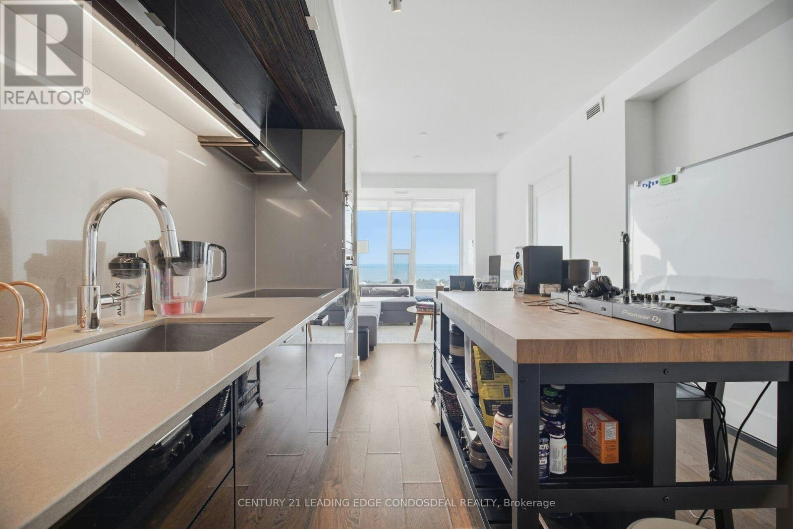 6207-10 York Street, Toronto, ON, M5J 0E1 - 10