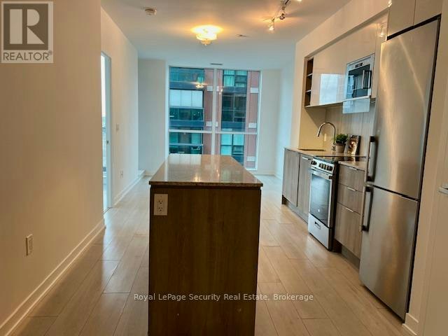645-31 Tippett Road, Toronto, ON, M6H 0C8 - 4