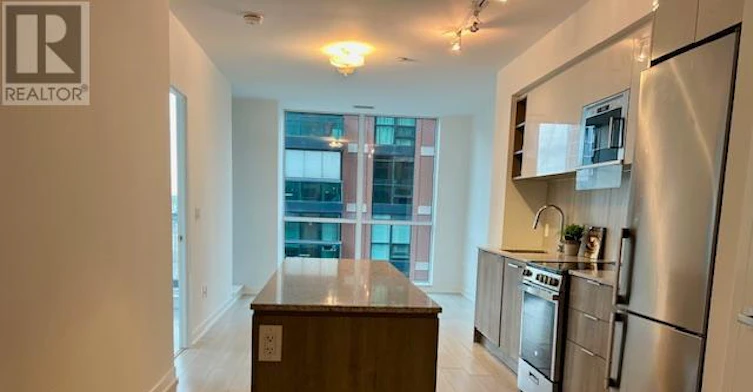 645-31 Tippett Road, Toronto, ON, M6H 0C8 - 4
