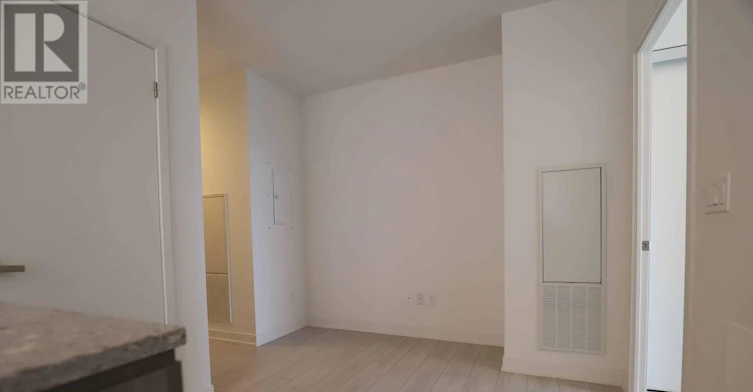 645-31 Tippett Road, Toronto, ON, M6H 0C8 - 3