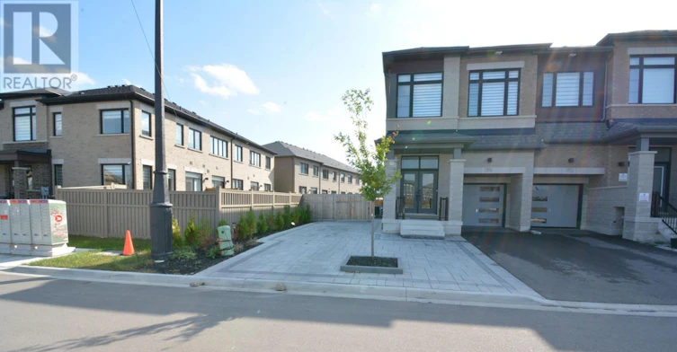 101 Kinloss Street, Vaughan, ON, L4H 5J5