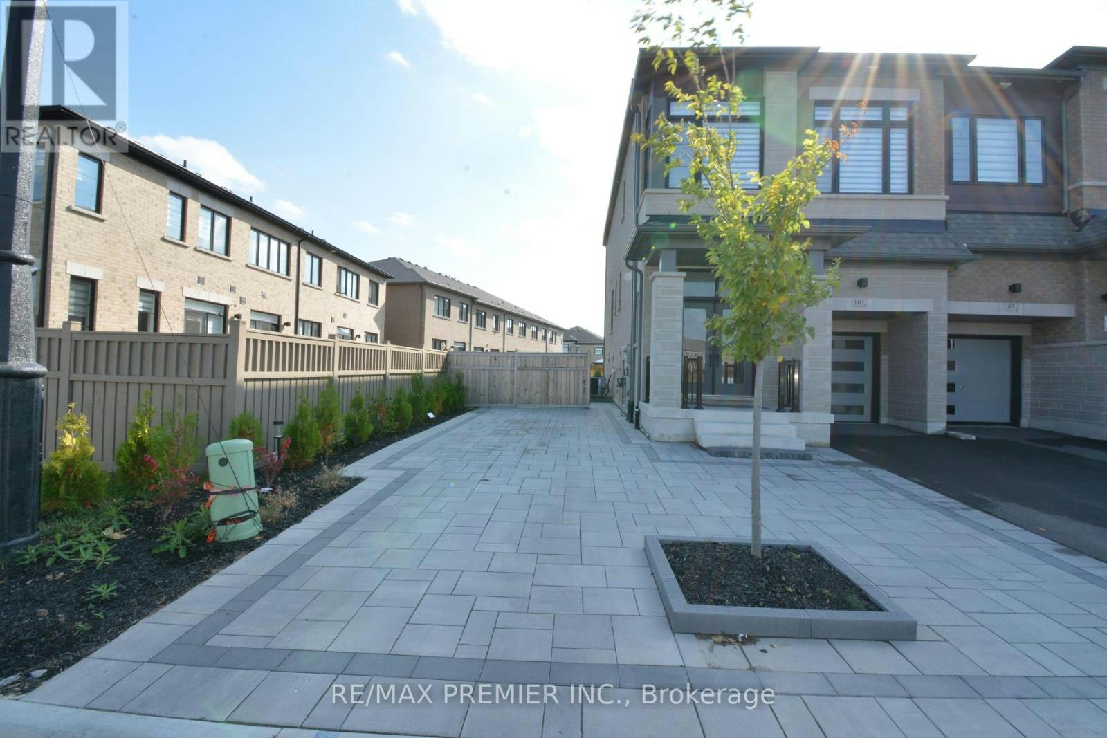 101 Kinloss Street, Vaughan, ON, L4H 5J5 - 2
