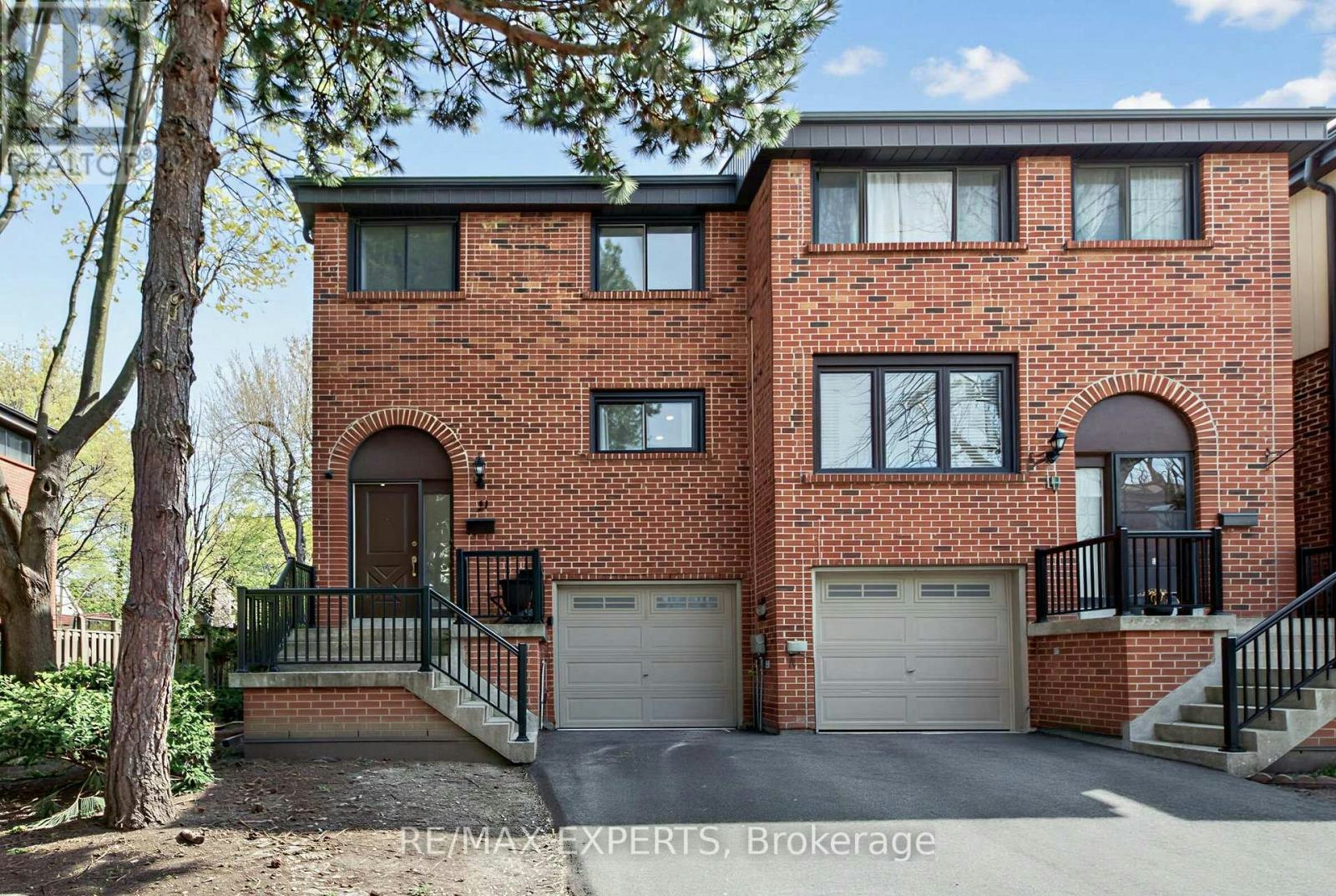 21 Maple Branch Path, Toronto, ON, M9P 3T4