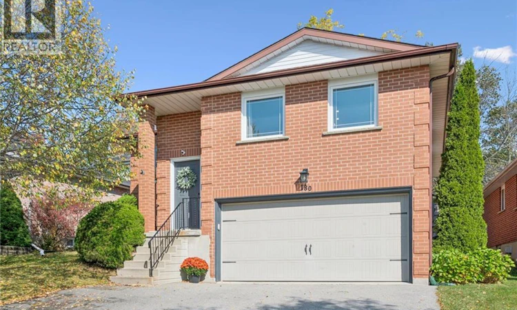 180 Eastforest Trail