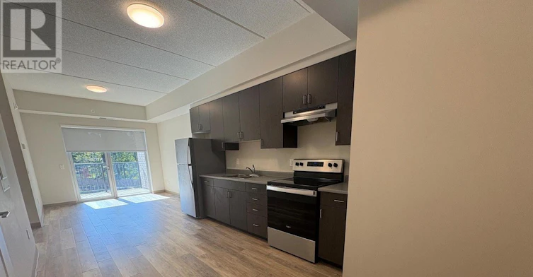 303-99 Pond Mills Road, London, ON, N5Z 3X3 - 3