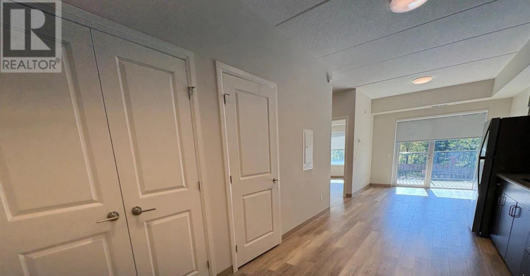 303-99 Pond Mills Road, London, ON, N5Z 3X3 - 4