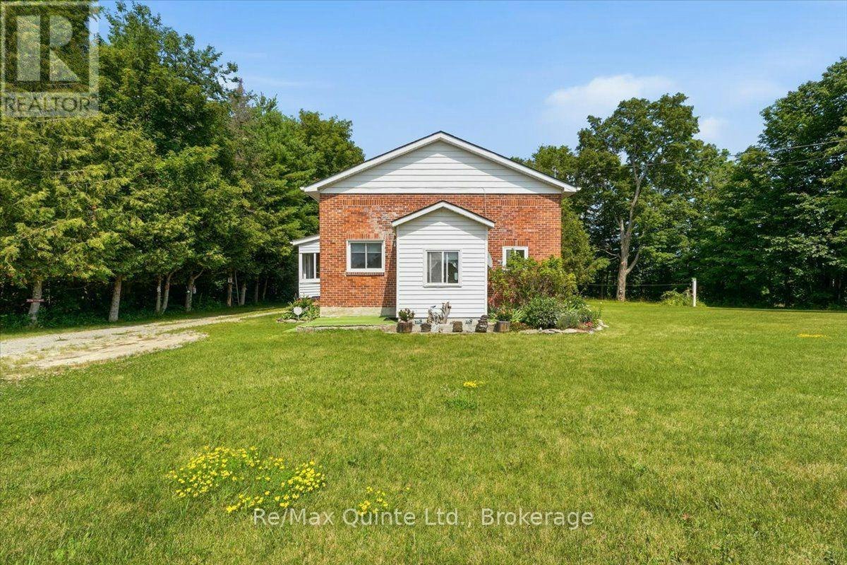 16492 62 Highway, Madoc, ON, K0K 1Y0