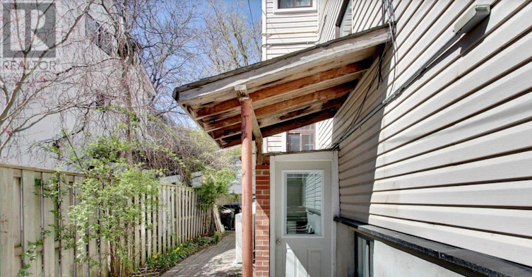 LOWER-145 Boston Avenue, Toronto, ON, M4M 2T8 - 22
