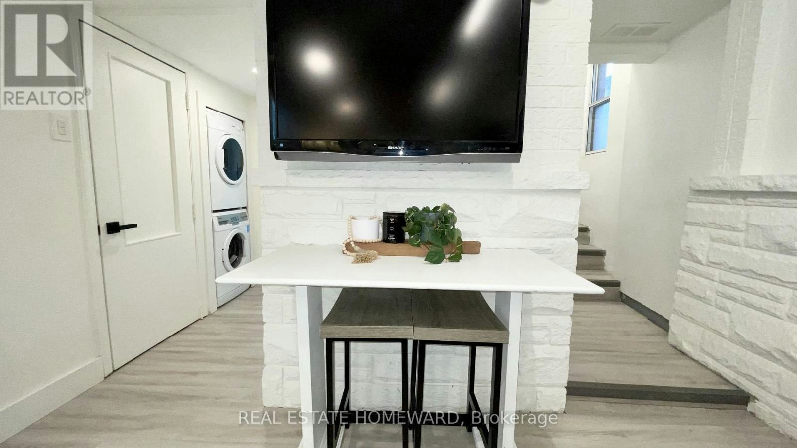 LOWER-145 Boston Avenue, Toronto, ON, M4M 2T8 - 16