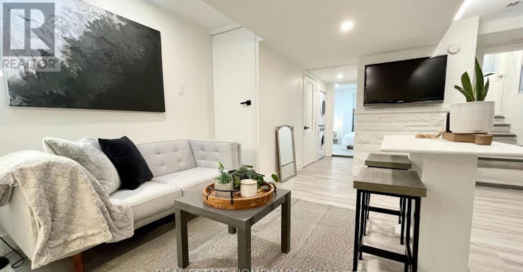 LOWER-145 Boston Avenue, Toronto, ON, M4M 2T8 - 2