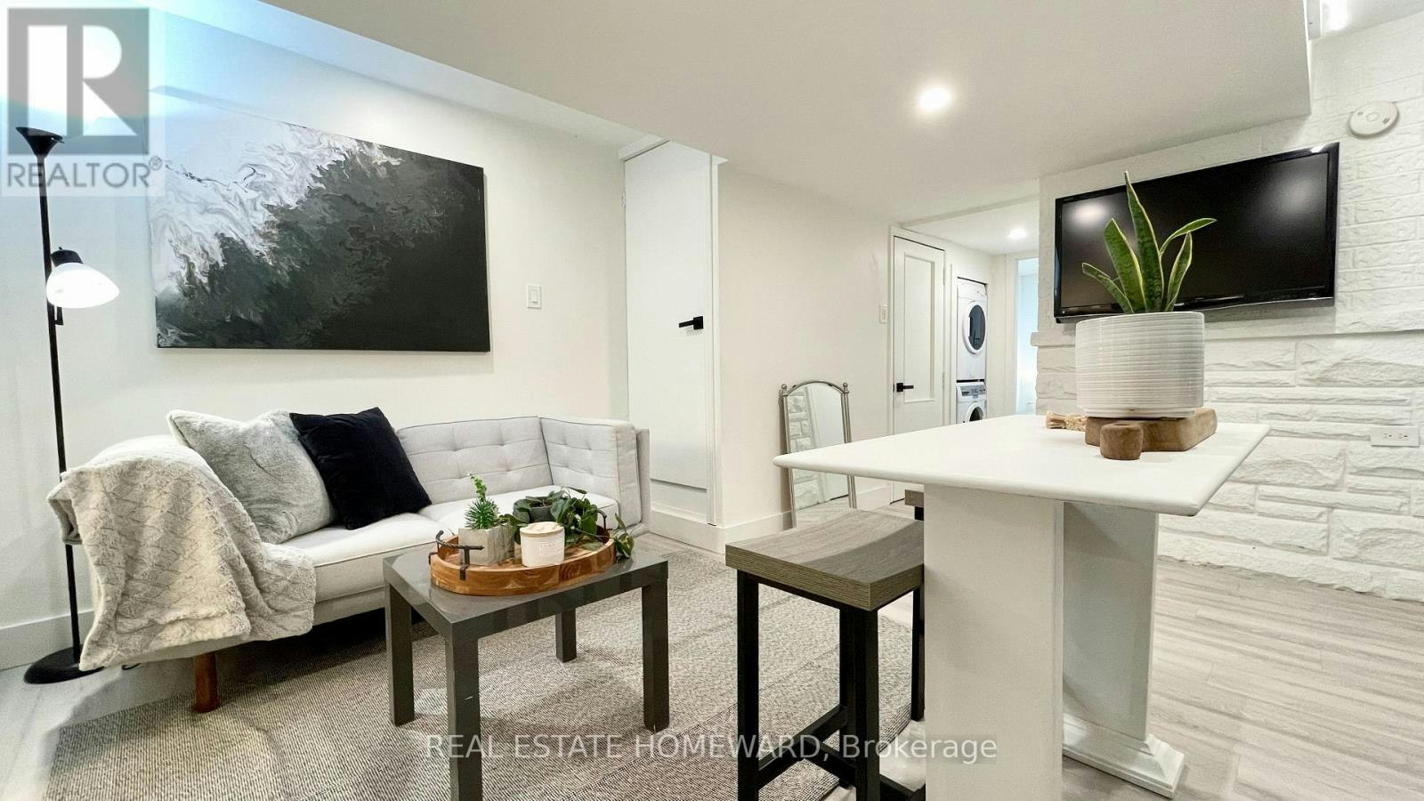 LOWER-145 Boston Avenue, Toronto, ON, M4M 2T8 - 5