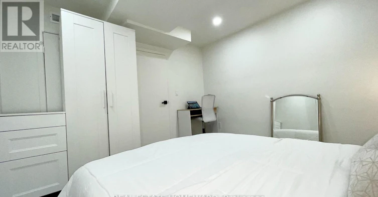 LOWER-145 Boston Avenue, Toronto, ON, M4M 2T8 - 13