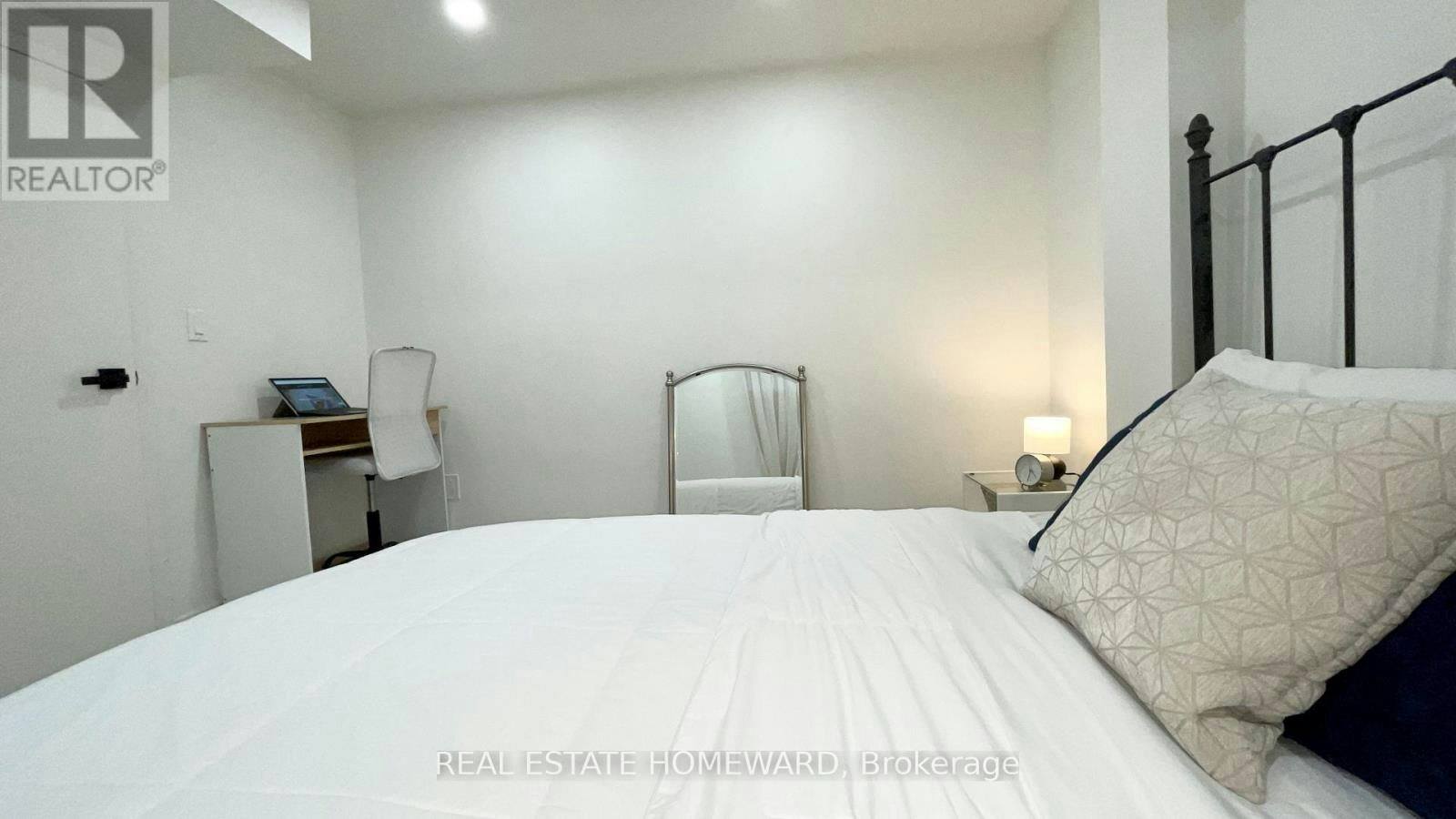 LOWER-145 Boston Avenue, Toronto, ON, M4M 2T8 - 14