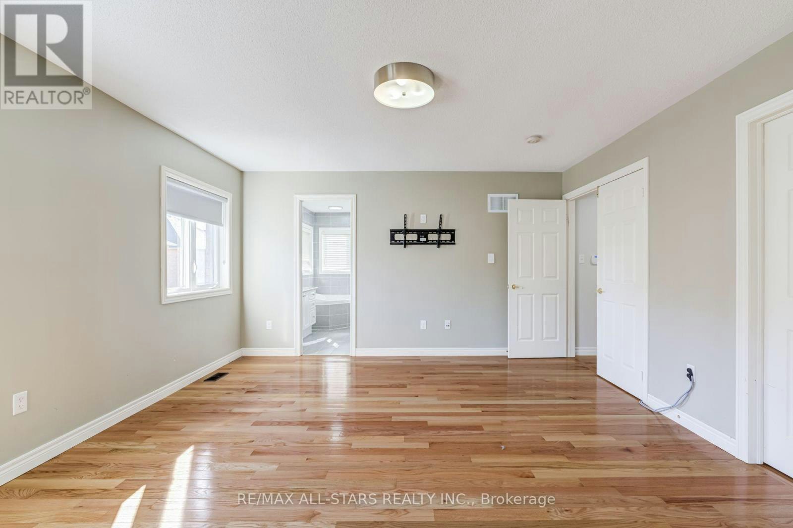 106 Creekland Avenue, Whitchurch-Stouffville, ON, L4A 1X4 - 37