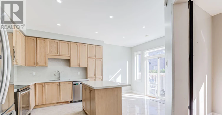106 Creekland Avenue, Whitchurch-Stouffville, ON, L4A 1X4 - 12
