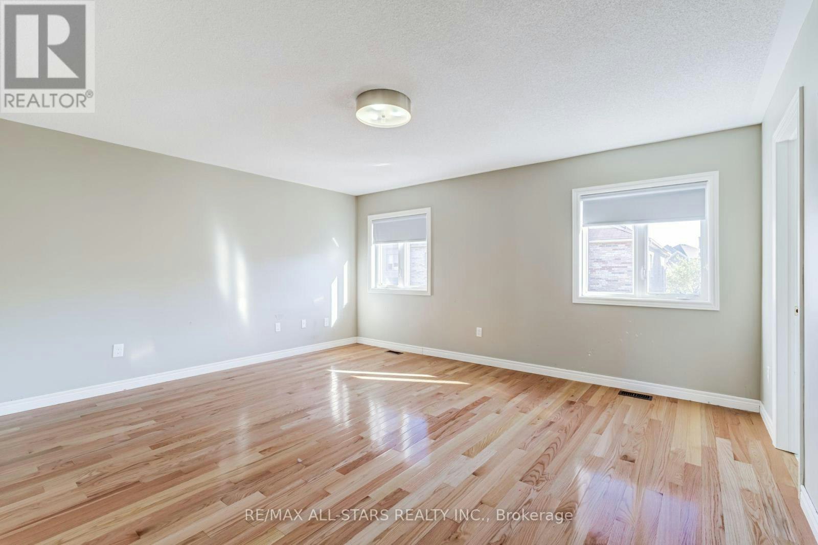 106 Creekland Avenue, Whitchurch-Stouffville, ON, L4A 1X4 - 34
