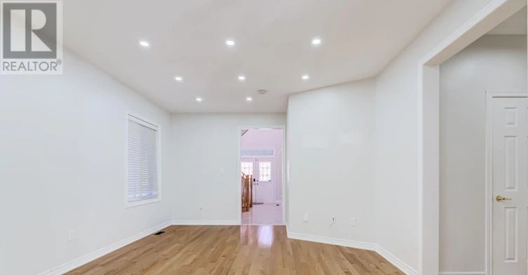 106 Creekland Avenue, Whitchurch-Stouffville, ON, L4A 1X4 - 18