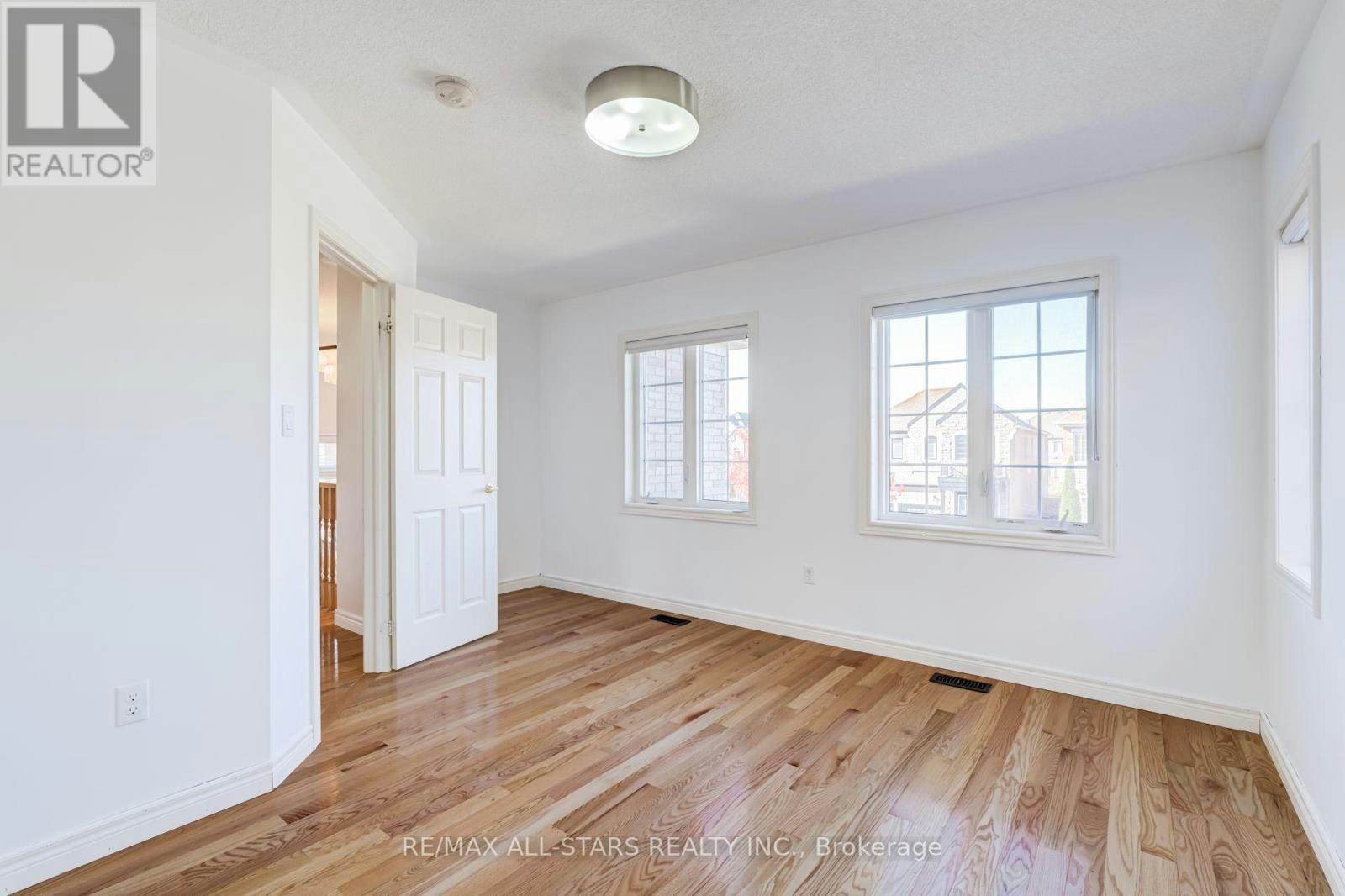 106 Creekland Avenue, Whitchurch-Stouffville, ON, L4A 1X4 - 32