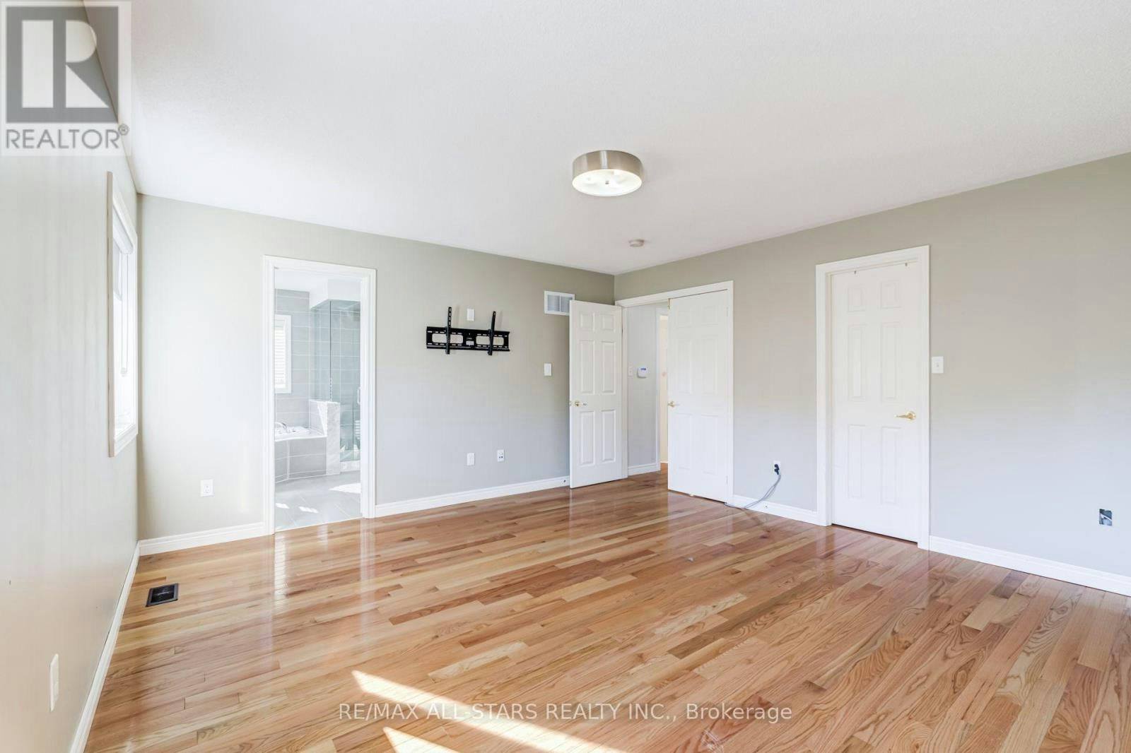 106 Creekland Avenue, Whitchurch-Stouffville, ON, L4A 1X4 - 35