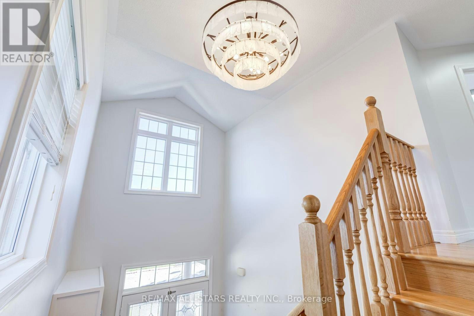 106 Creekland Avenue, Whitchurch-Stouffville, ON, L4A 1X4 - 5