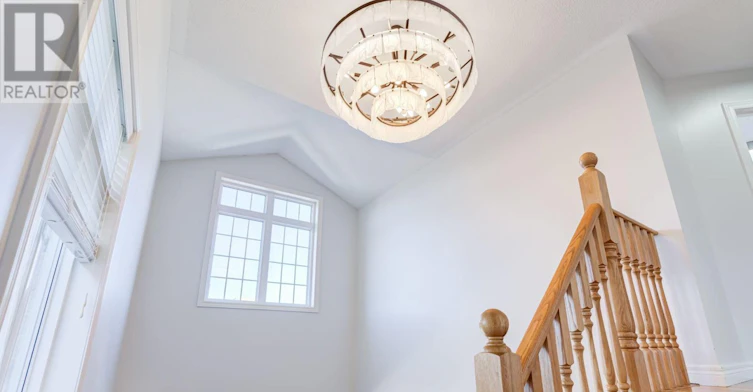 106 Creekland Avenue, Whitchurch-Stouffville, ON, L4A 1X4 - 5