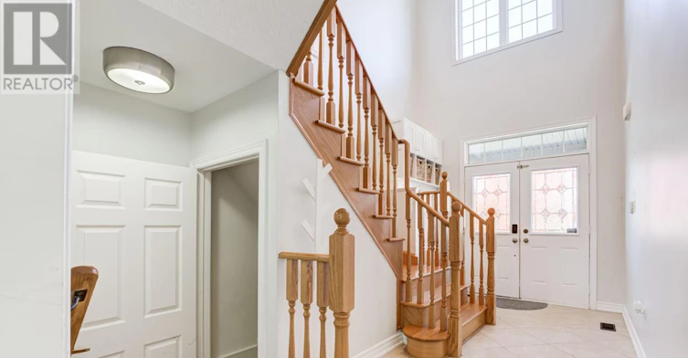106 Creekland Avenue, Whitchurch-Stouffville, ON, L4A 1X4 - 7