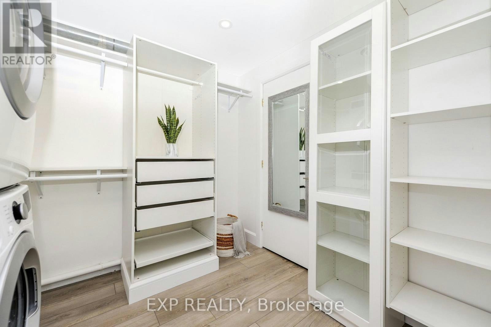 1-120 Eccles Street, Ottawa, ON, K1R 6S8 - 2