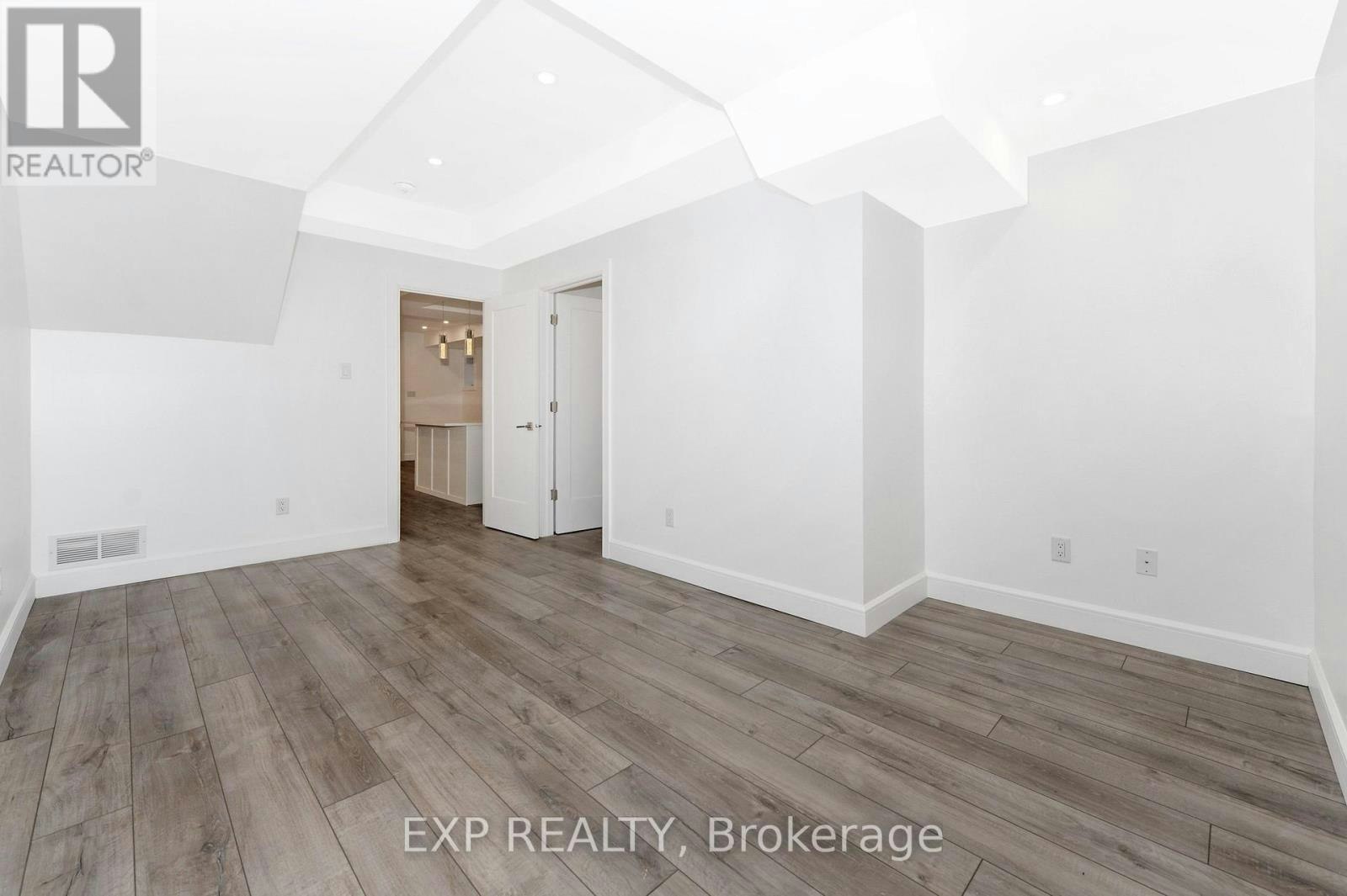 1-120 Eccles Street, Ottawa, ON, K1R 6S8 - 5