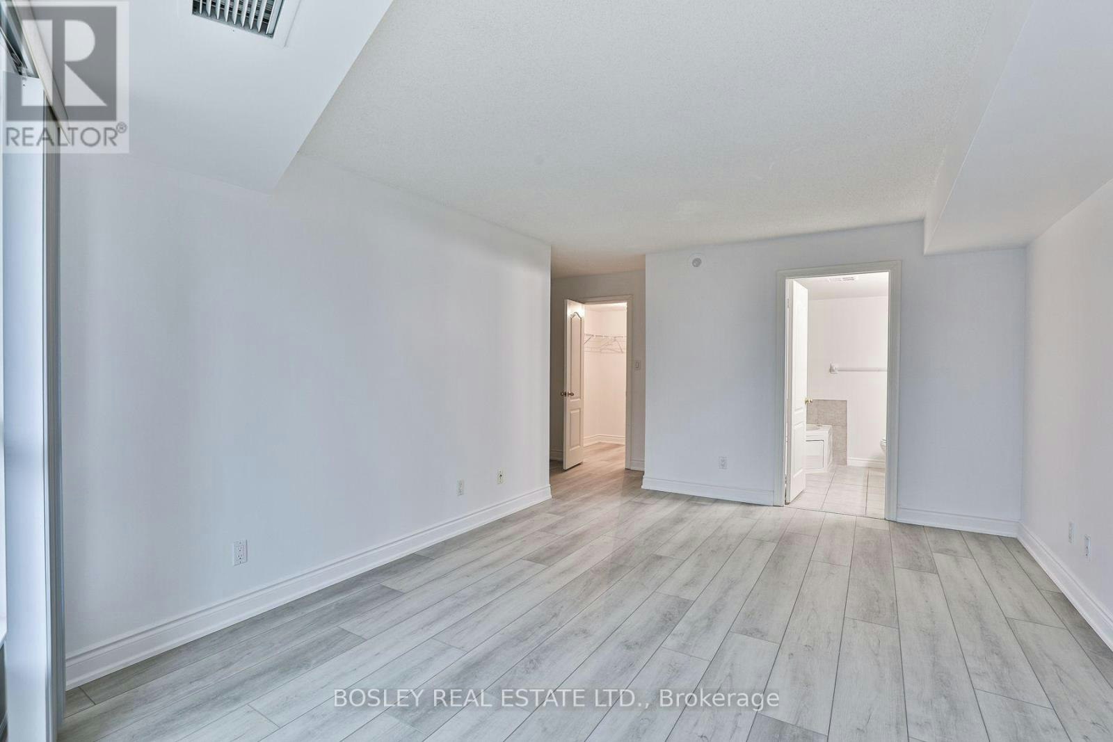 1512-2111 Lake Shore Boulevard W, Toronto, ON, M8V 4B2 - 11