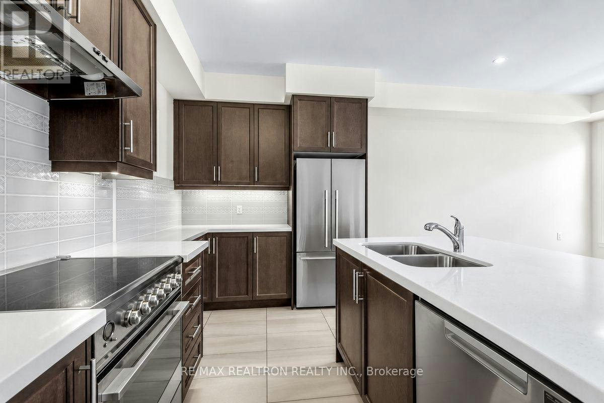 2-2A Muir Avenue, Toronto, ON, M9L 0A6 - 11