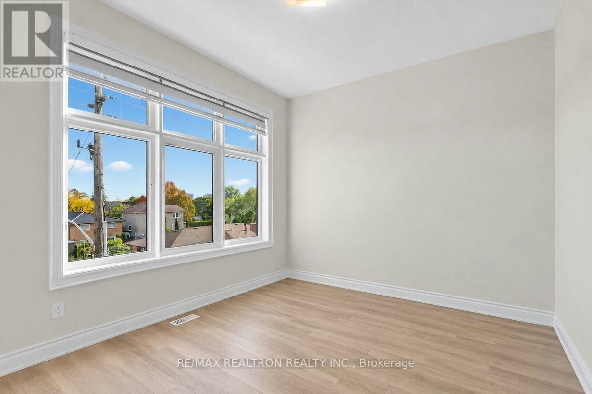 2-2A Muir Avenue, Toronto, ON, M9L 0A6 - 30