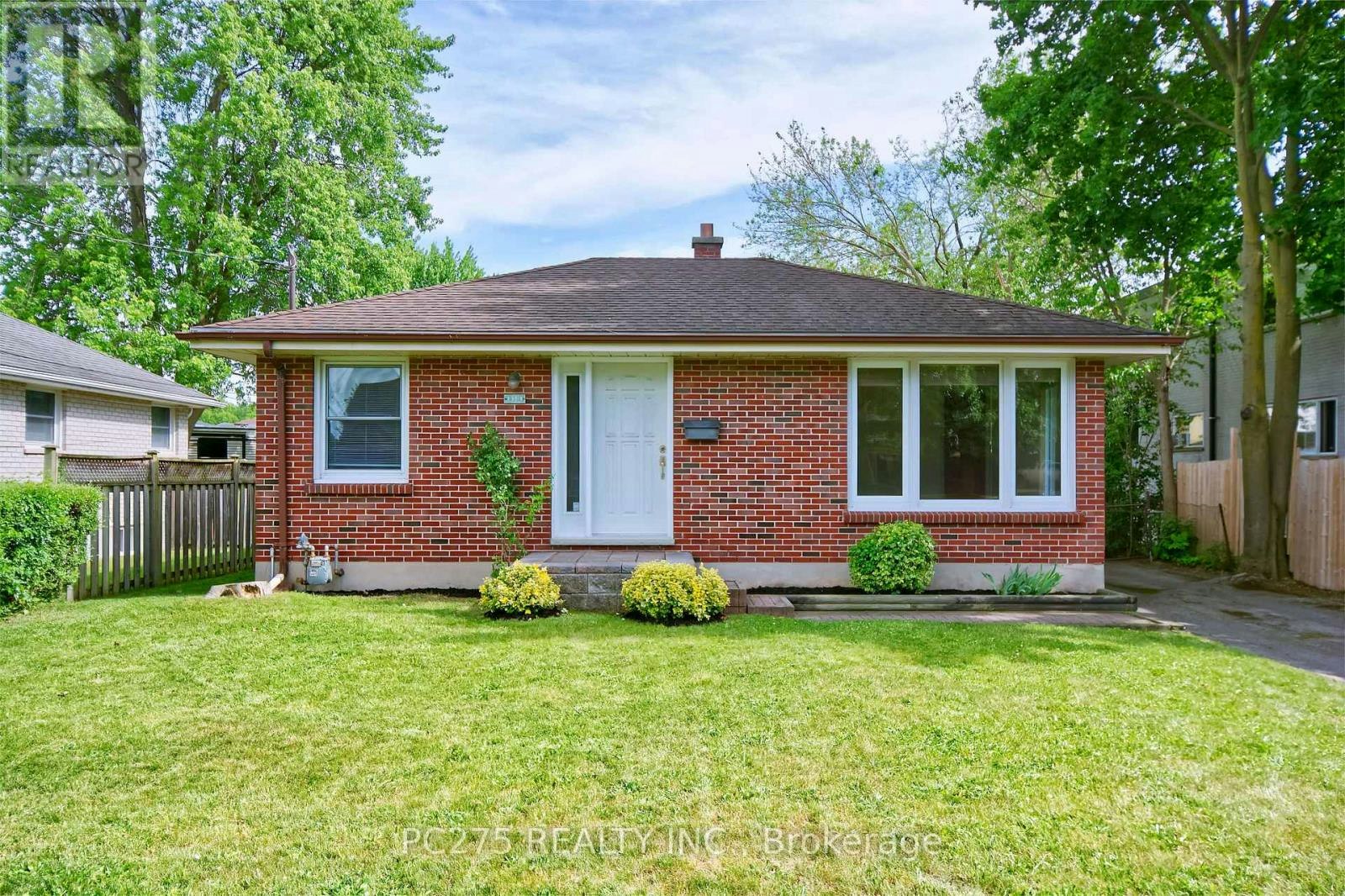 1461 Trafalgar Street, London, ON, N5W 1W8