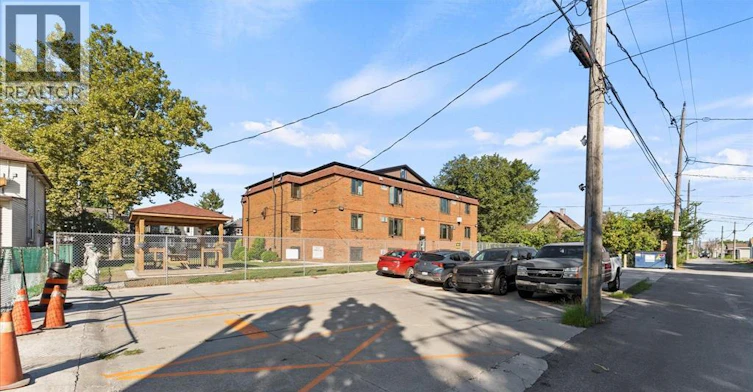 201-1160 Howard, Windsor, ON, N9A 1S7 - 26