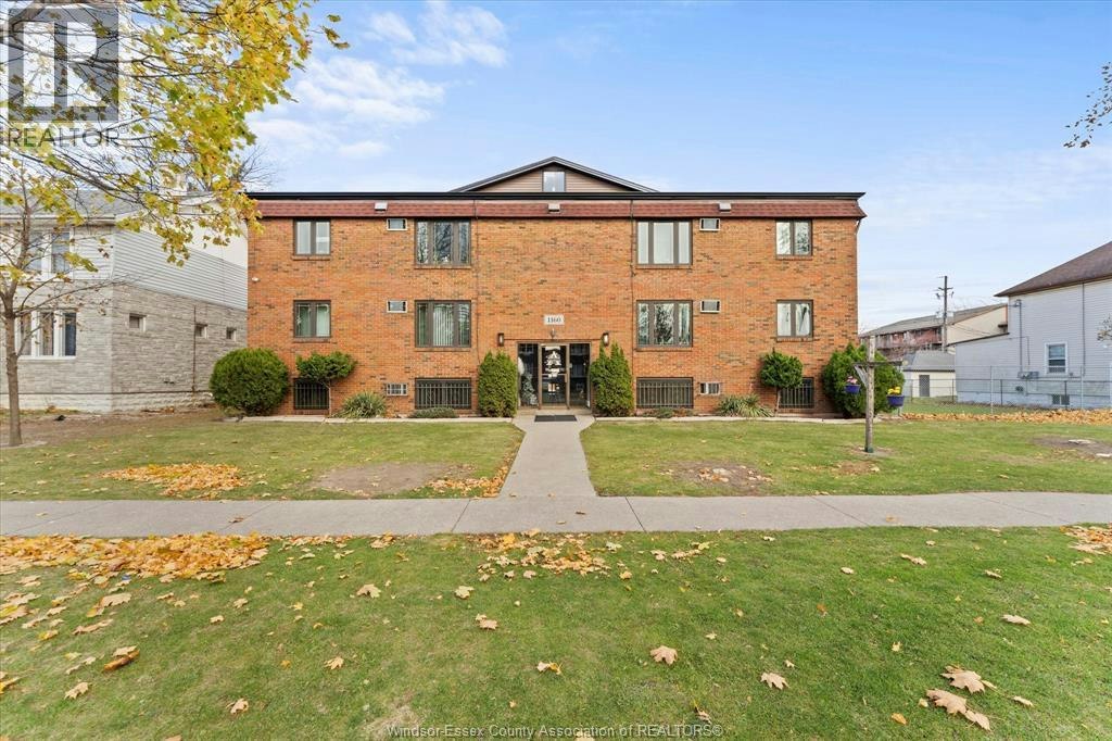 201-1160 Howard, Windsor, ON, N9A 1S7 - 2