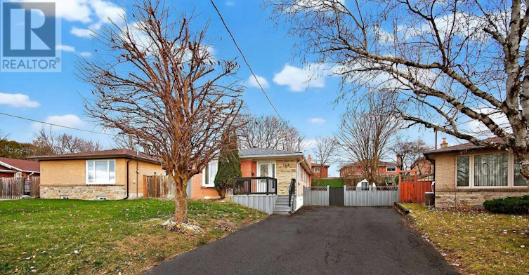 764 Botany Hill(lower Unit Crescent, Newmarket, ON, L3Y 3A8