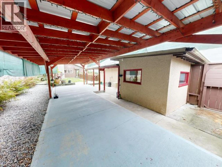 4584 Harvie Avenue, Powell River, BC, V8A 2P1 - 23