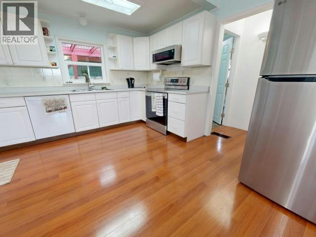 4584 Harvie Avenue - 3