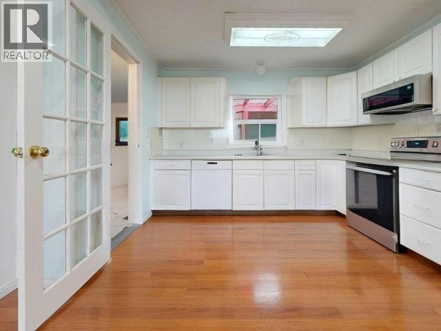 4584 Harvie Avenue - 4