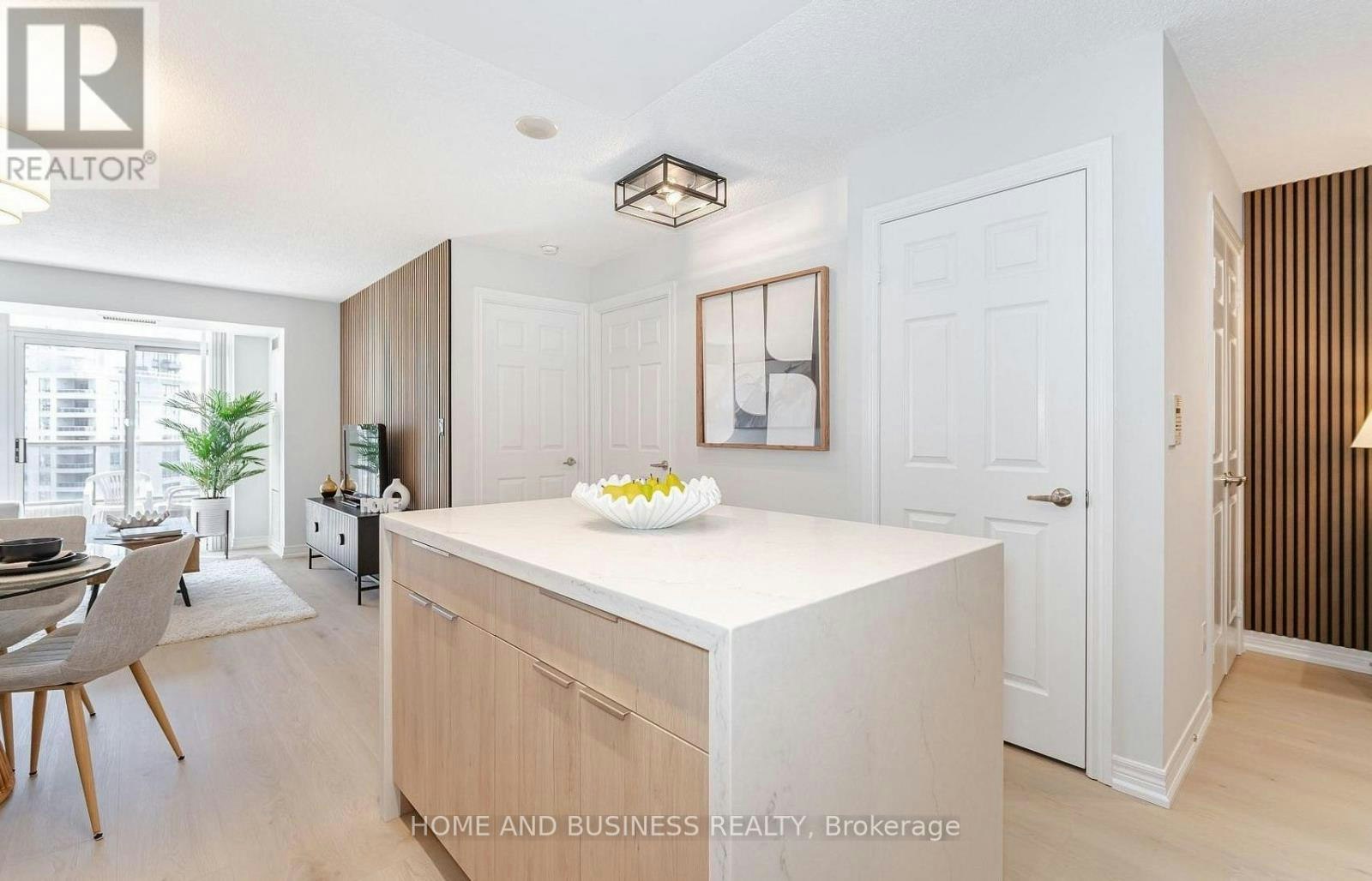 2310-310 Burnhamthorpe Road W, Mississauga, ON, L5B 4P9 - 7