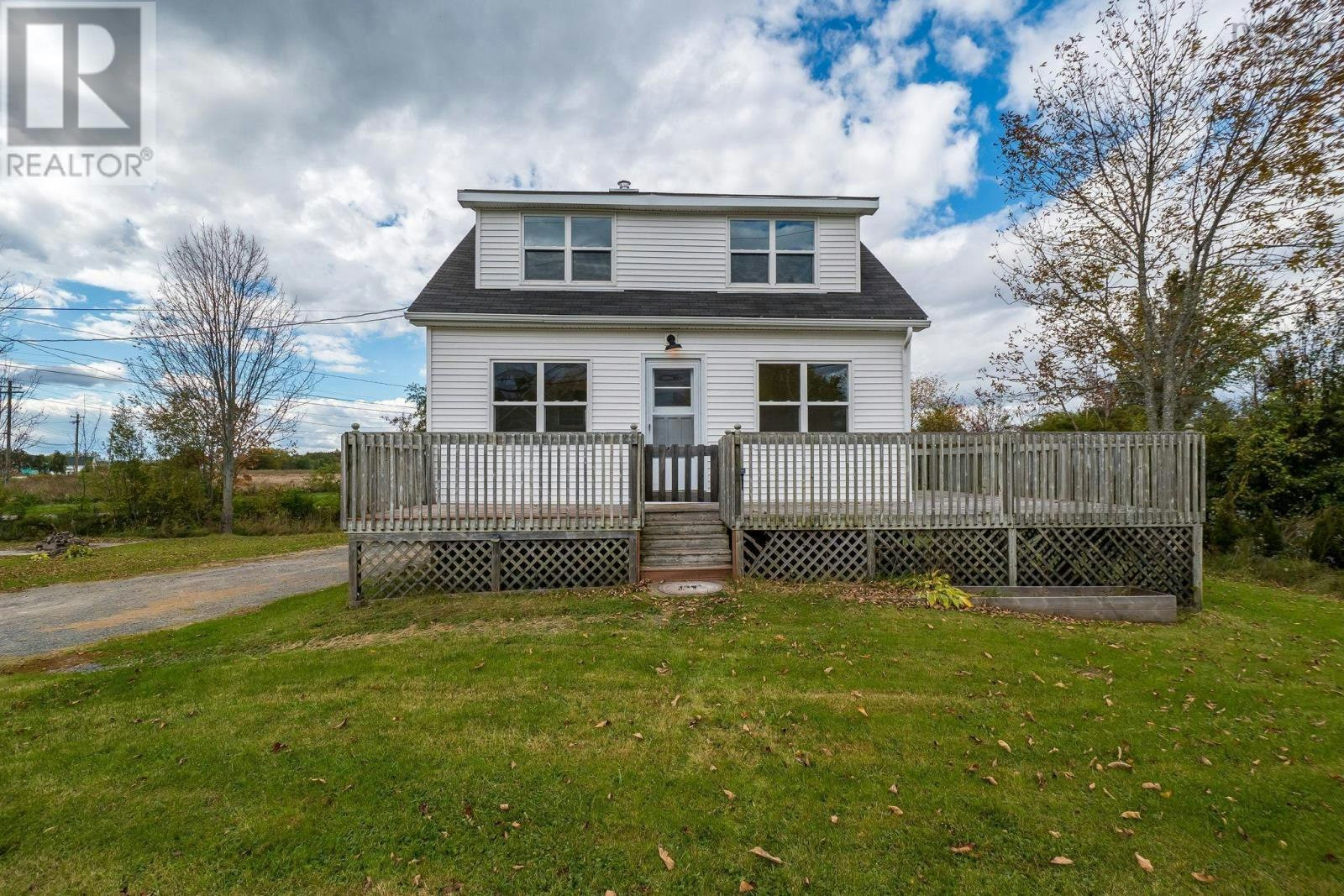 160 Three Mile Plains Cross Road, Three Mile Plains, NS, B0N 2T0