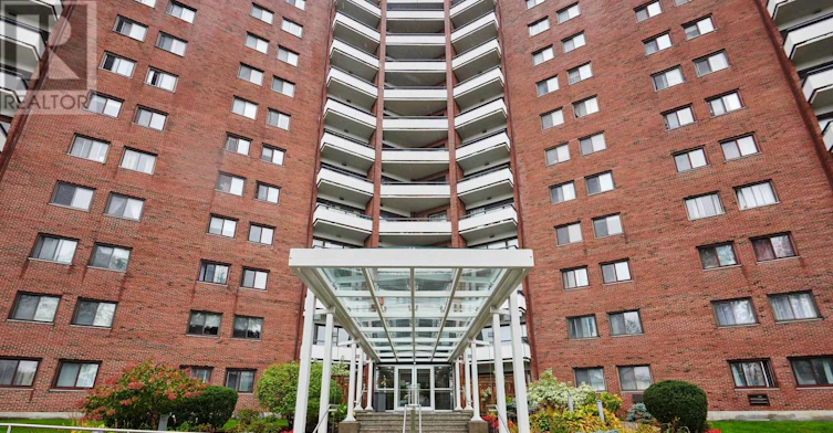 805-20 Chesterton Drive, Ottawa, ON, K2E 6Z7 - 2
