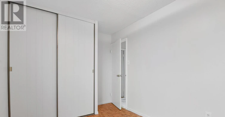 805-20 Chesterton Drive, Ottawa, ON, K2E 6Z7 - 23